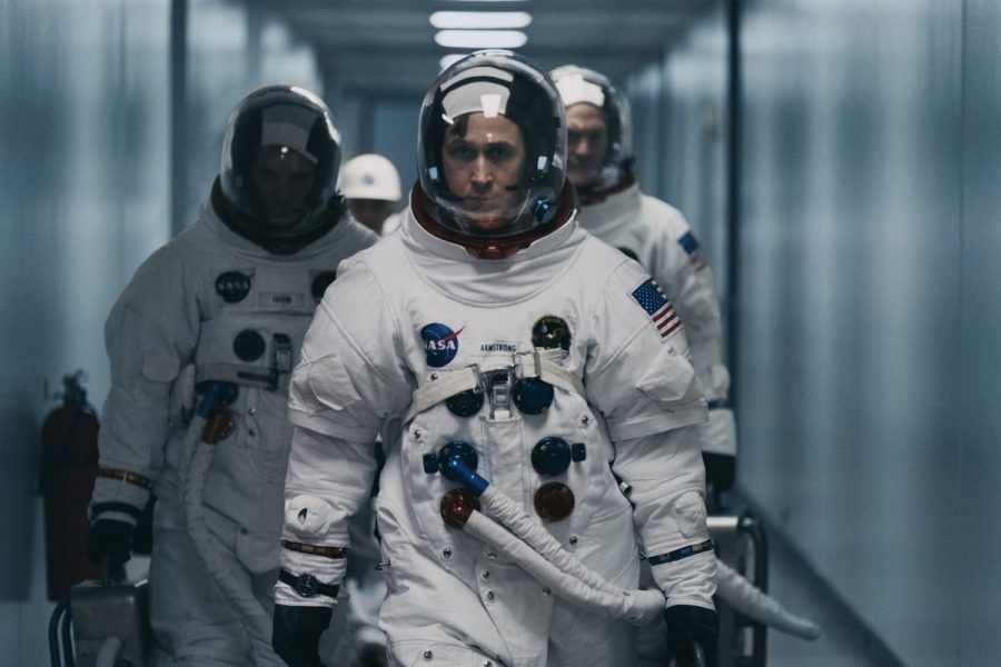 Neil+Armstrong+%28Ryan+Gosling%29++boards+the+Apollo+11+for+takeoff.